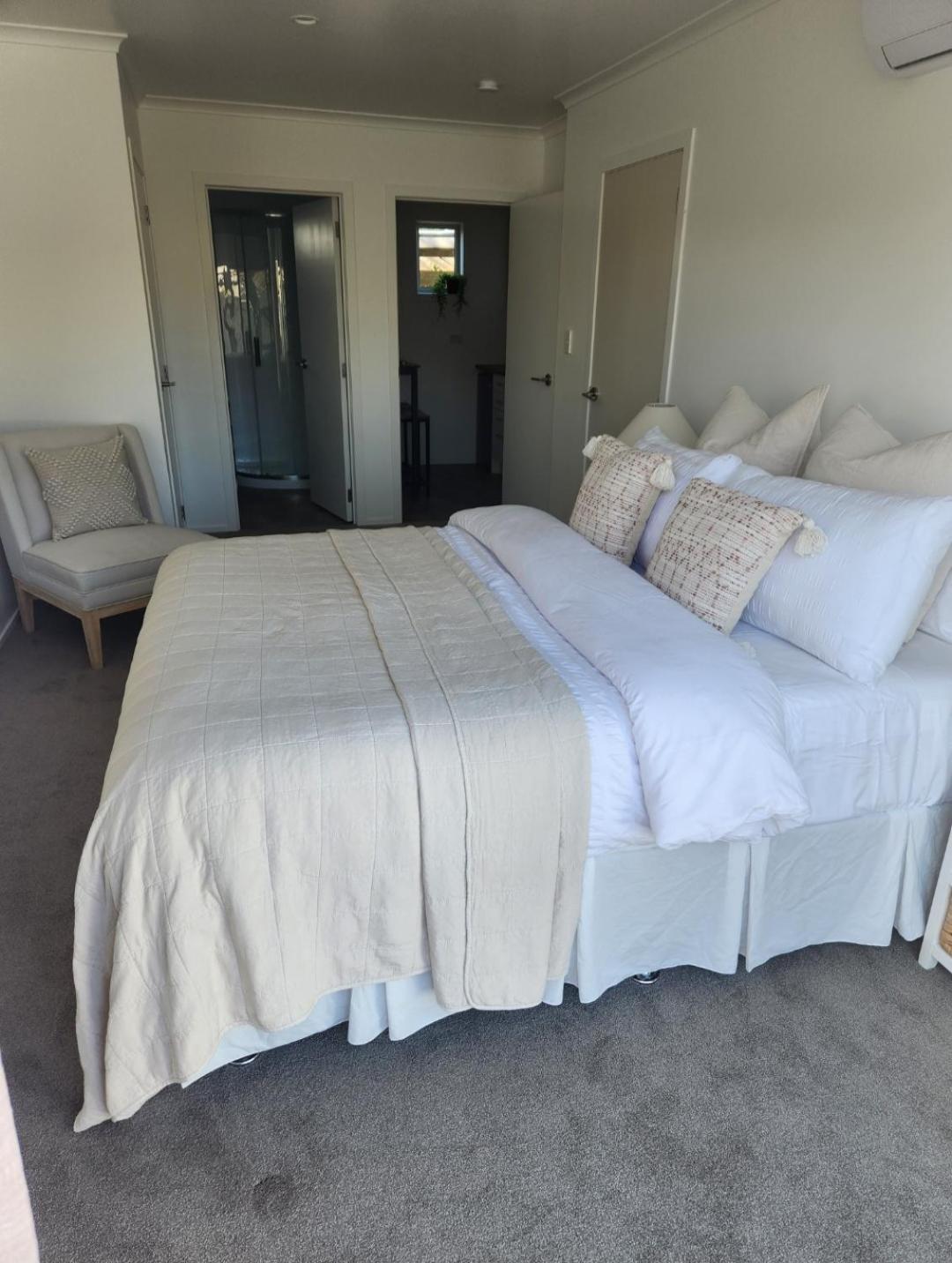 Sarah'S Guest House Havelock North Exterior photo